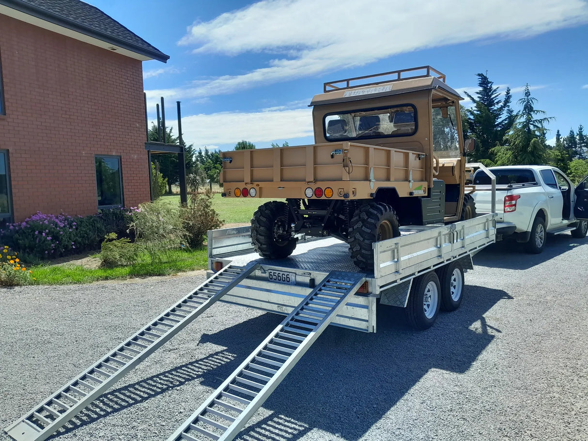 Safari 12x7 Tandem Axle Flatdeck Trailer with Optional 1200mm Cage